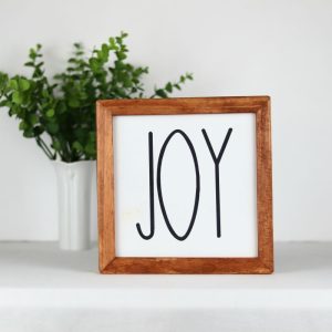 Farmhouse Style Wooden Sign – Framed Home Décor 20 x 20 cm "JOY"